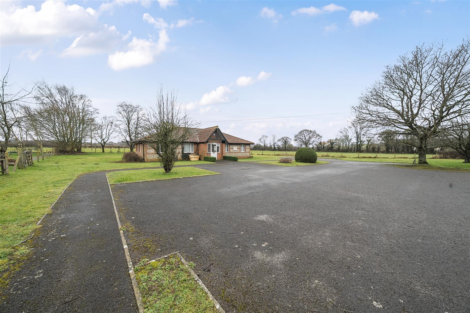 Property Image 030d71fb-b39f-404c-a923-158c9d273943