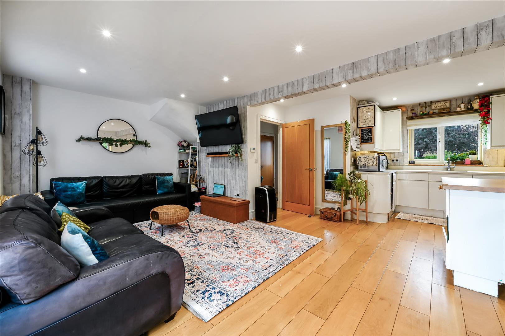 Property Image 031f13fe-799e-4fa4-9d32-2c323157e419