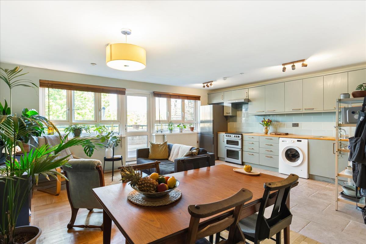 Property Image 033aa0bc-7694-4ac6-85f6-21c33e56212f
