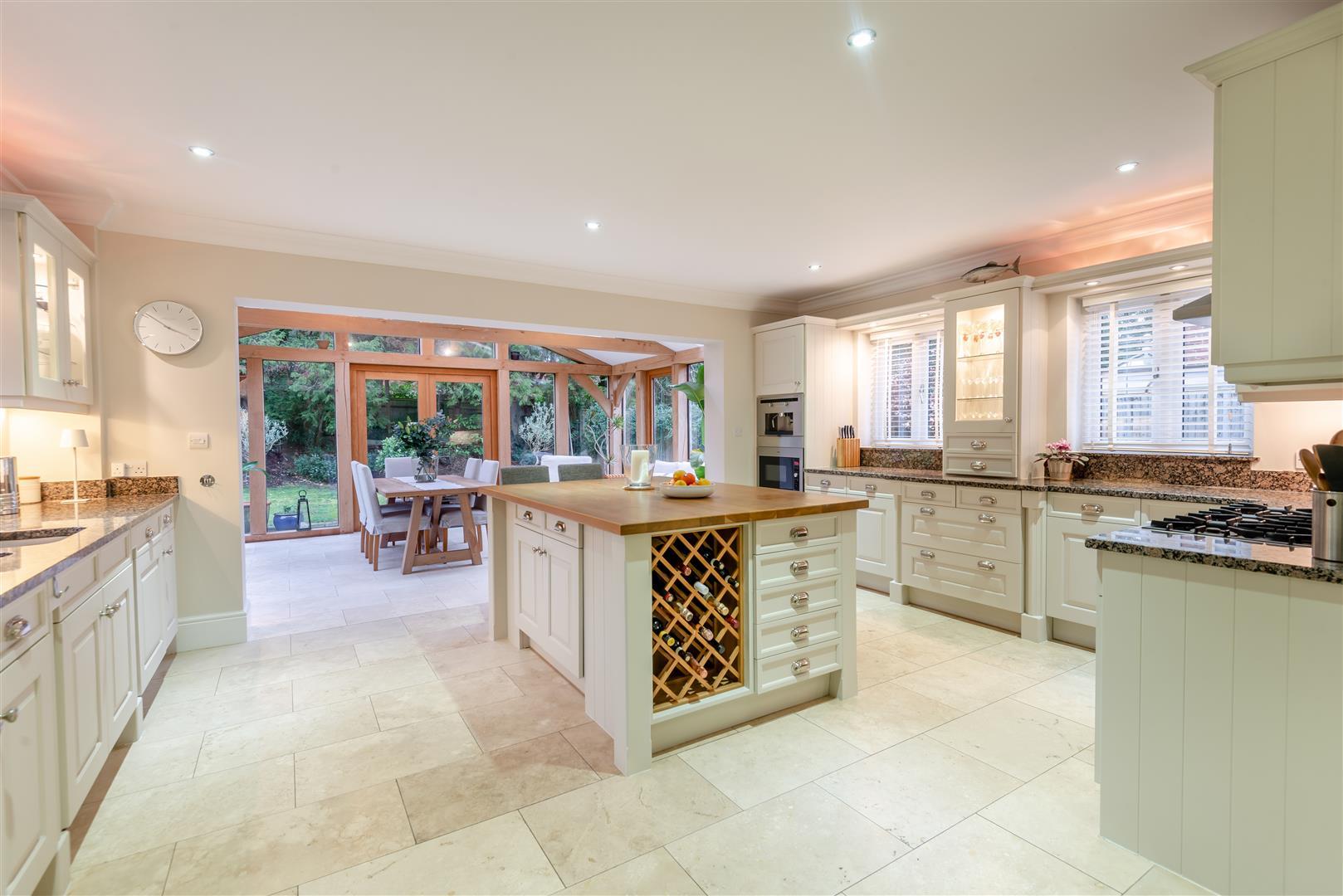Property Image 033d5cd4-6cf0-4161-871b-2ef0e96160f4