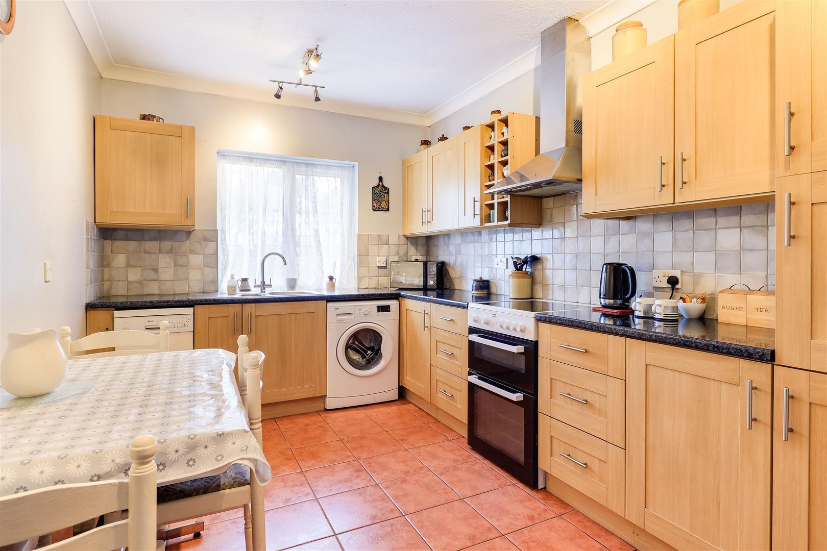 Property Image 0340d2e0-4836-4410-8a75-87e97f642f84