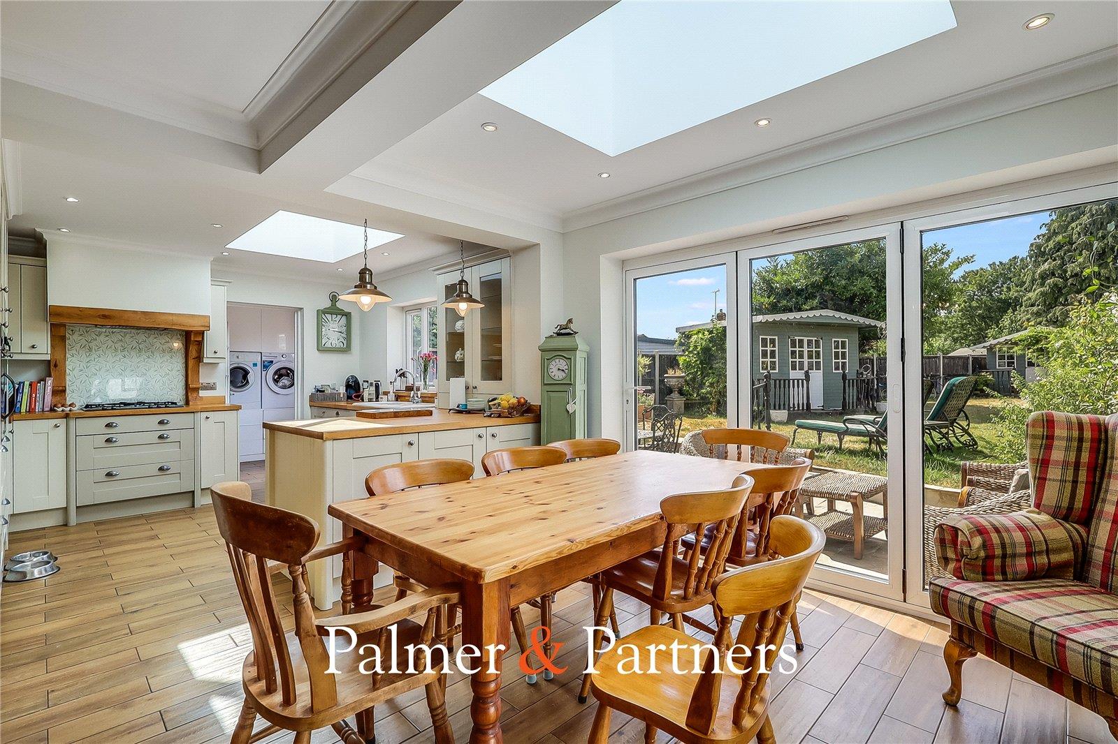 Property Image 03485322-9d0e-49f5-be59-3b102870883a