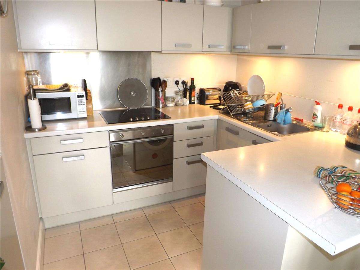 Property Image 034a60a7-ad2e-4226-95b0-7b67db291646