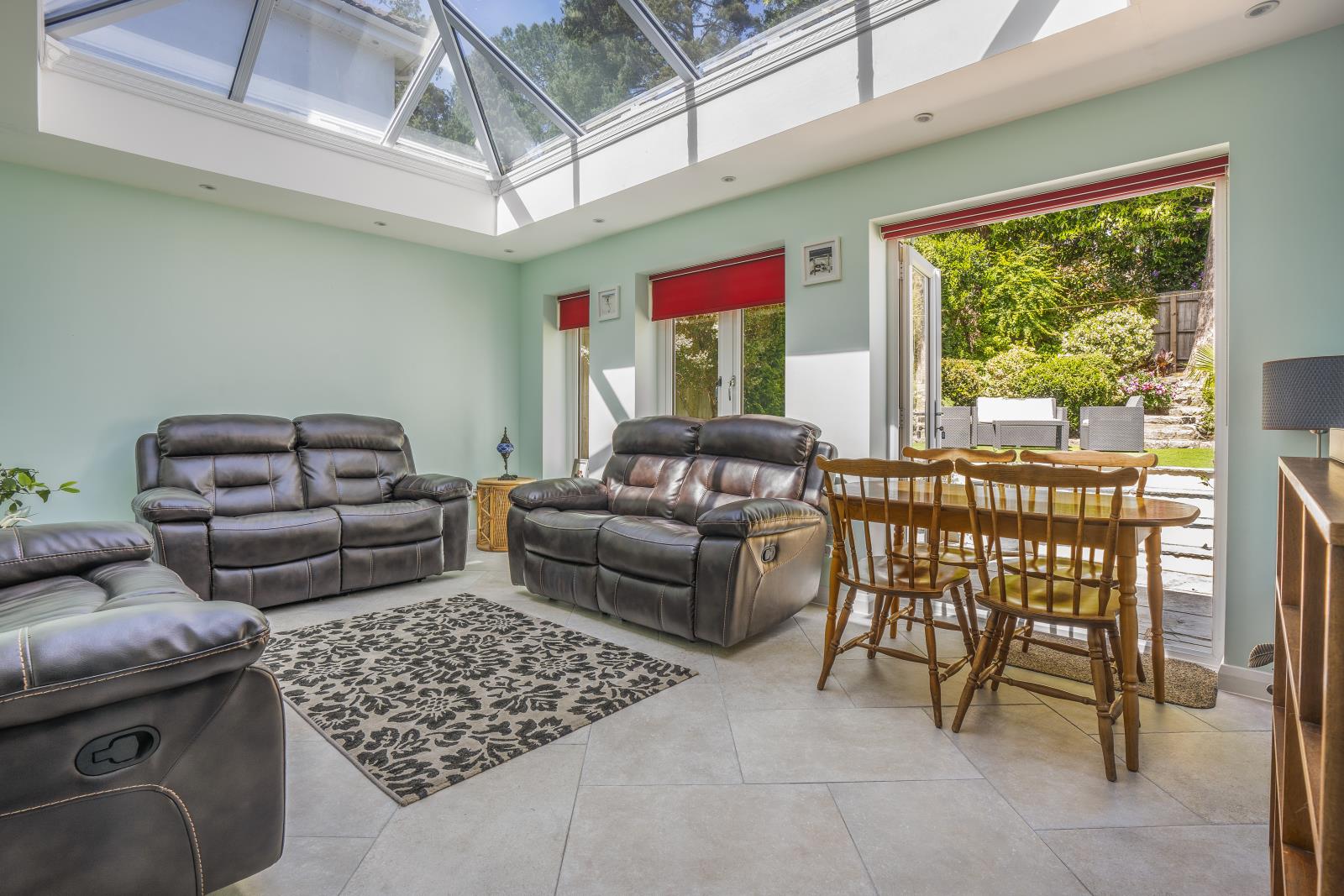 Property Image 034cf548-9b71-49e1-88fa-57c45d2db53e