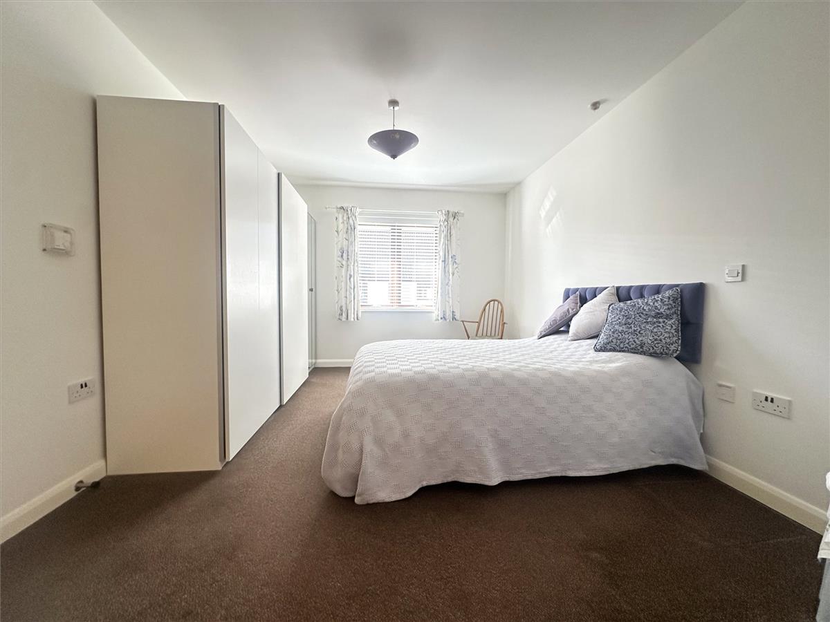 Property Image 034f77ee-3c23-4bff-b436-2c7bff1fc19a