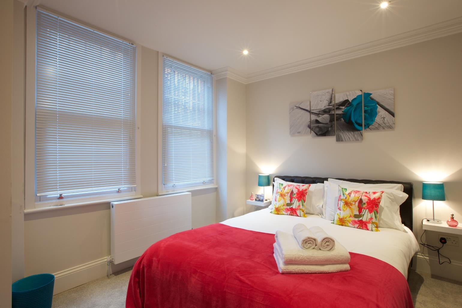 Property Image 0359439d-ca24-46b6-be1d-068767810697