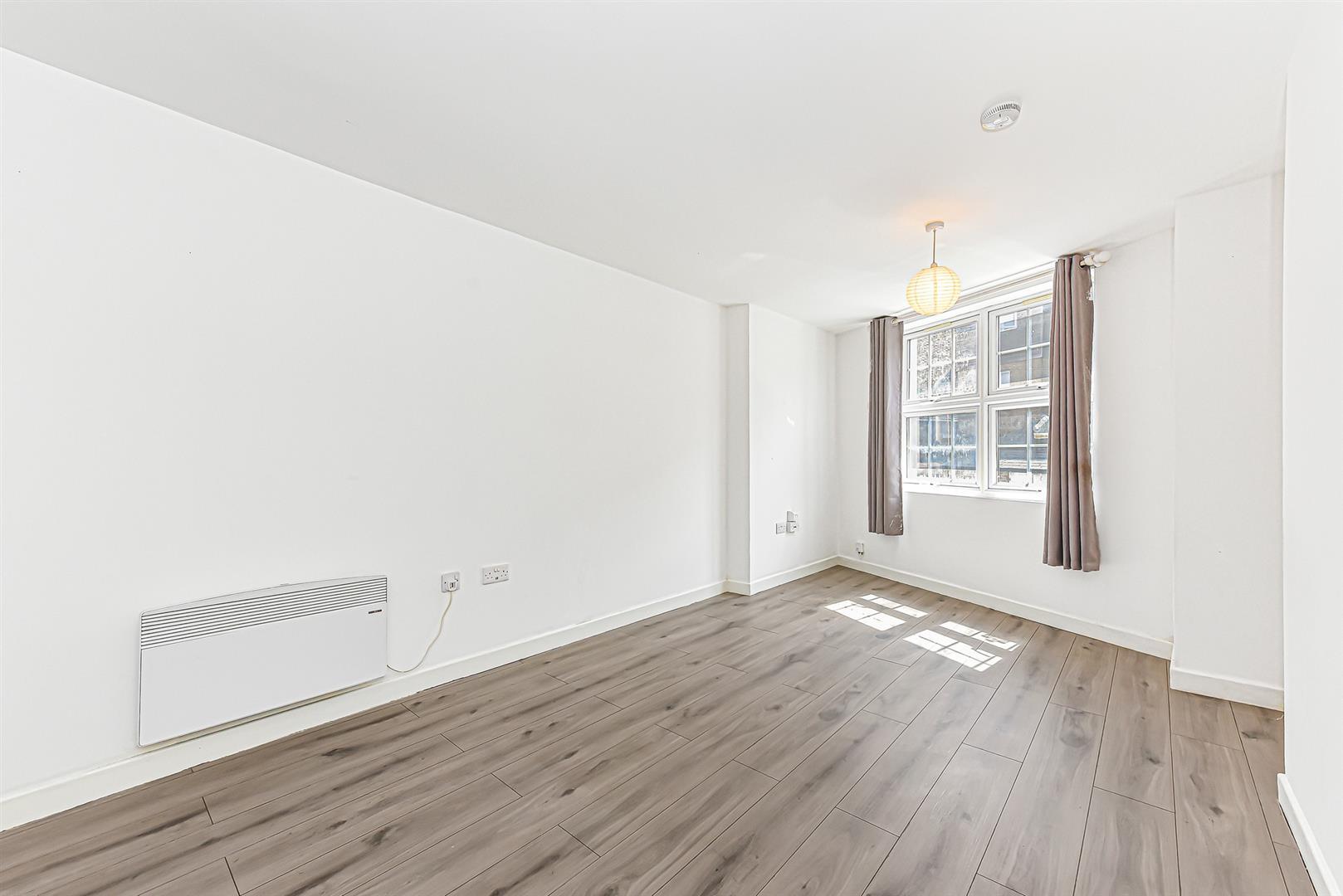 Property Image 035eb0ac-e8f0-41a8-8e17-271a621e21b0