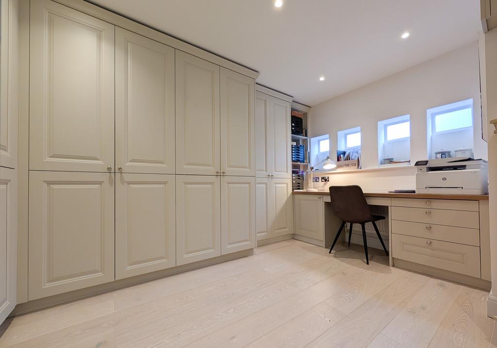 Property Image 03641629-f843-4c38-bdd5-66faf1dd3a81