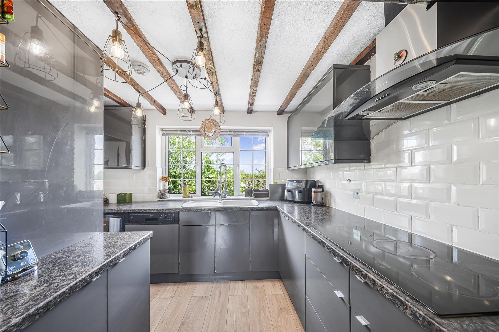 Property Image 03673732-f068-4df8-a9da-8e46f8e7122c