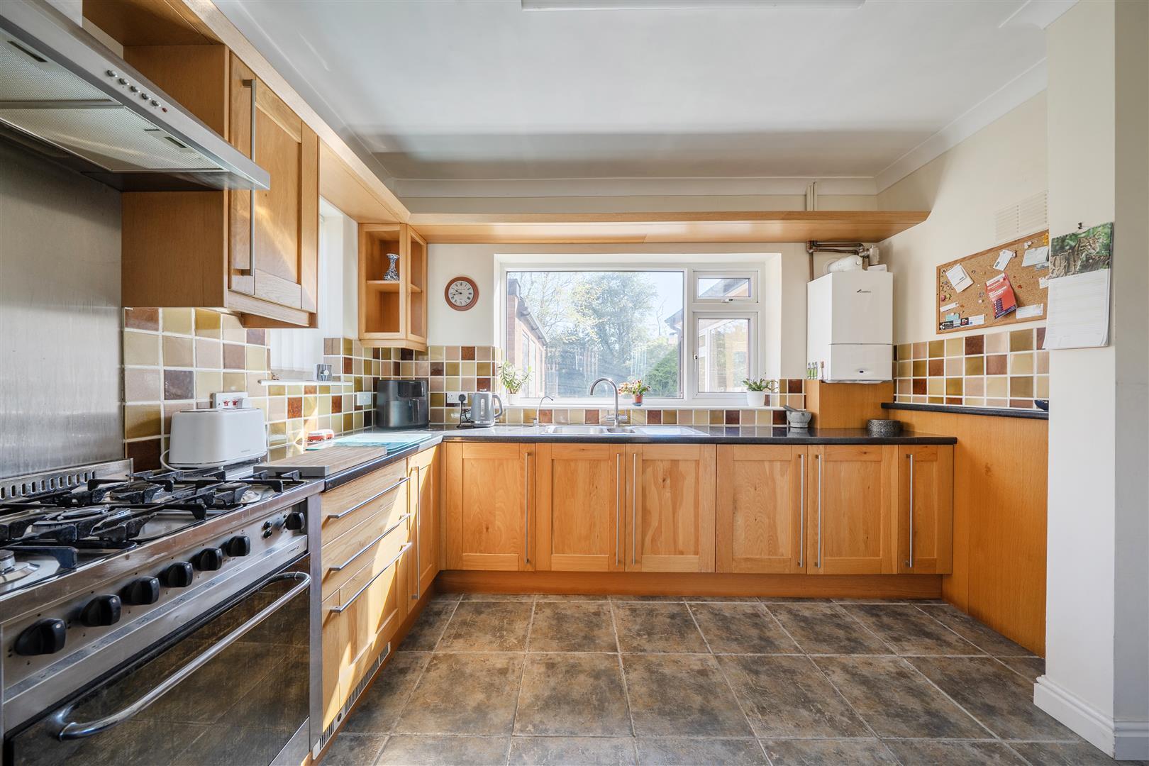 Property Image 036865ed-f778-4e0e-848d-03d98012d843