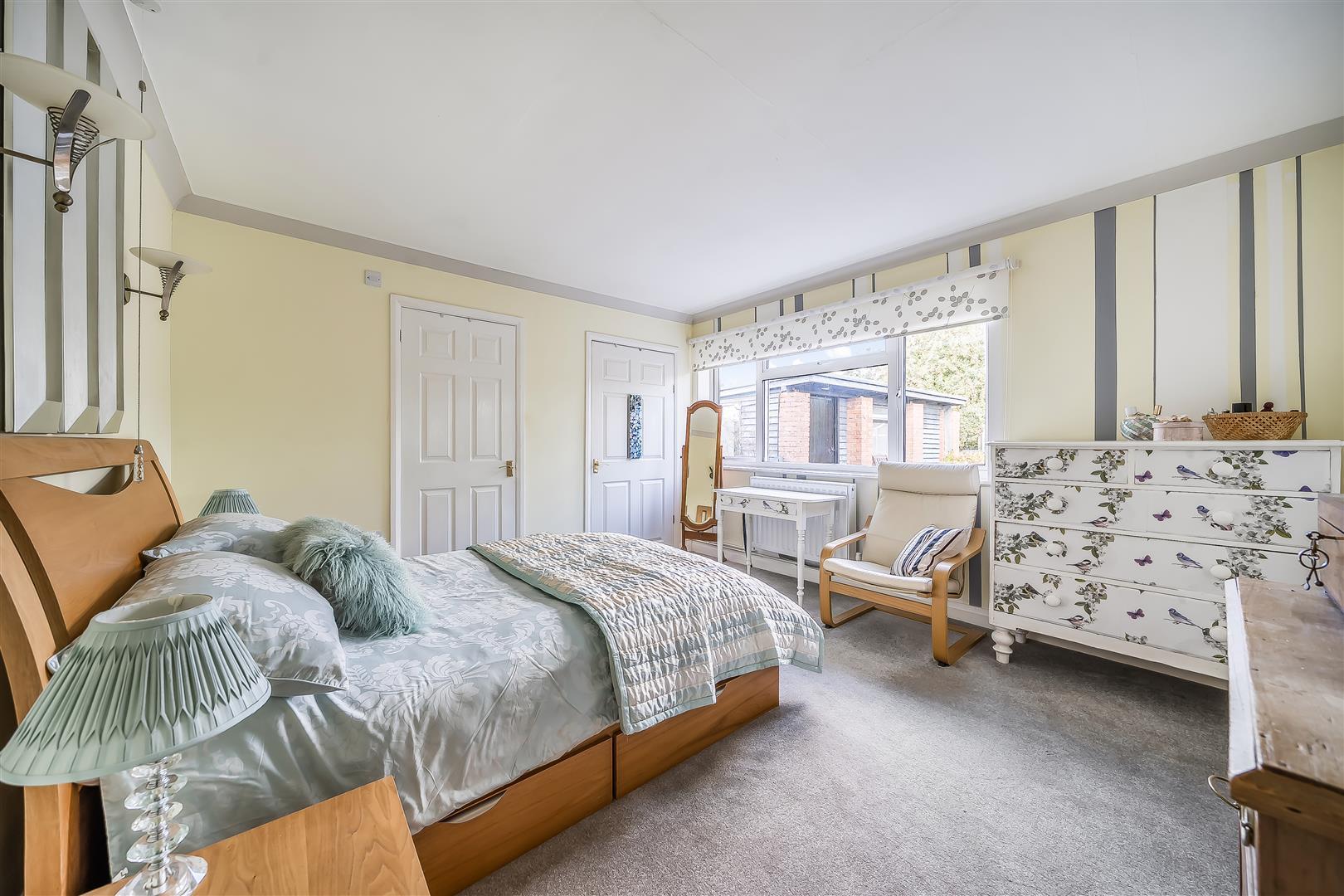 Property Image 0378603d-5d2b-432e-8751-231a8e6e0d36