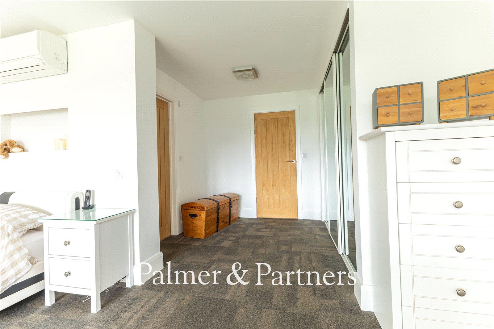 Property Image 037b94ad-856b-4c1f-97f5-1e157ef4e1e9
