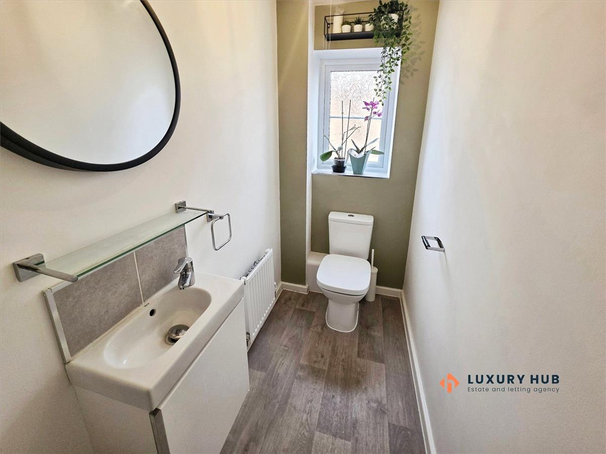 Property Image 03832d5e-09bf-4168-b18c-a7d3023160c3