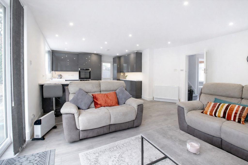 Property Image 0385dcc9-2cb0-4cfd-94a0-fbc2042ebf71