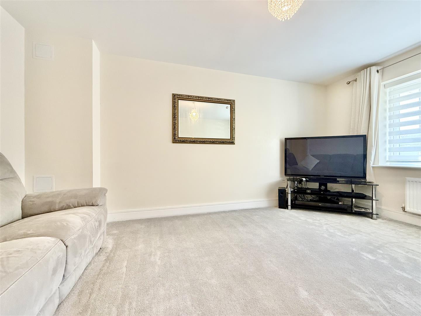 Property Image 038c84a7-d1a6-4baf-a2c6-5173caf2a24f