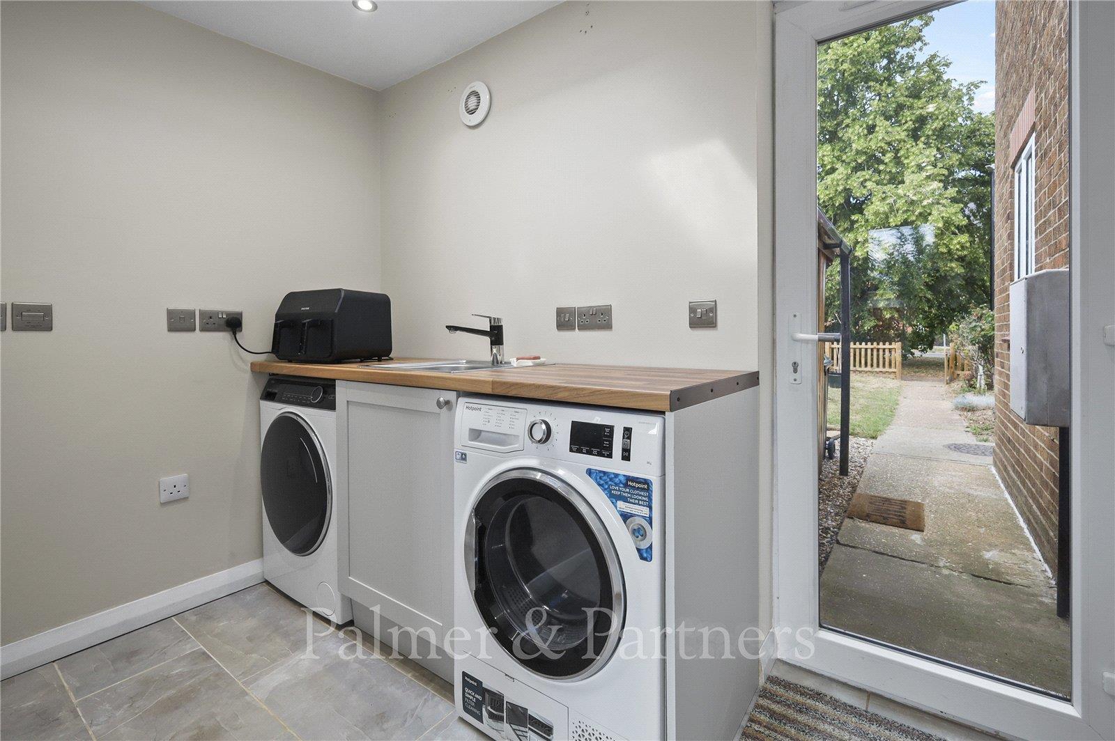 Property Image 0396d610-9f88-4000-bfcc-680d99773503