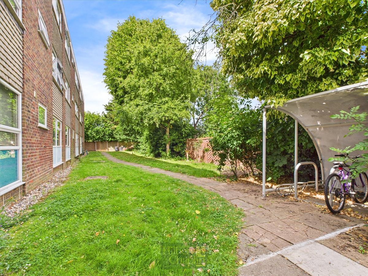 Property Image 03987375-6c90-4374-8327-a7c79d570c29