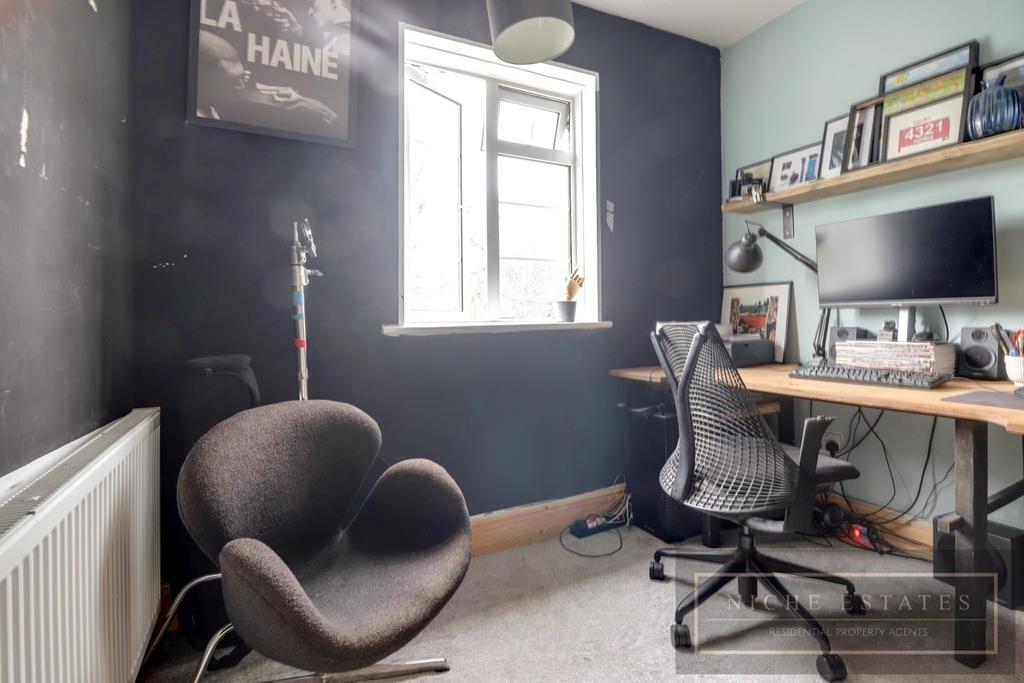 Property Image 039a237a-f58f-411b-b2e3-522ff5eb57f2