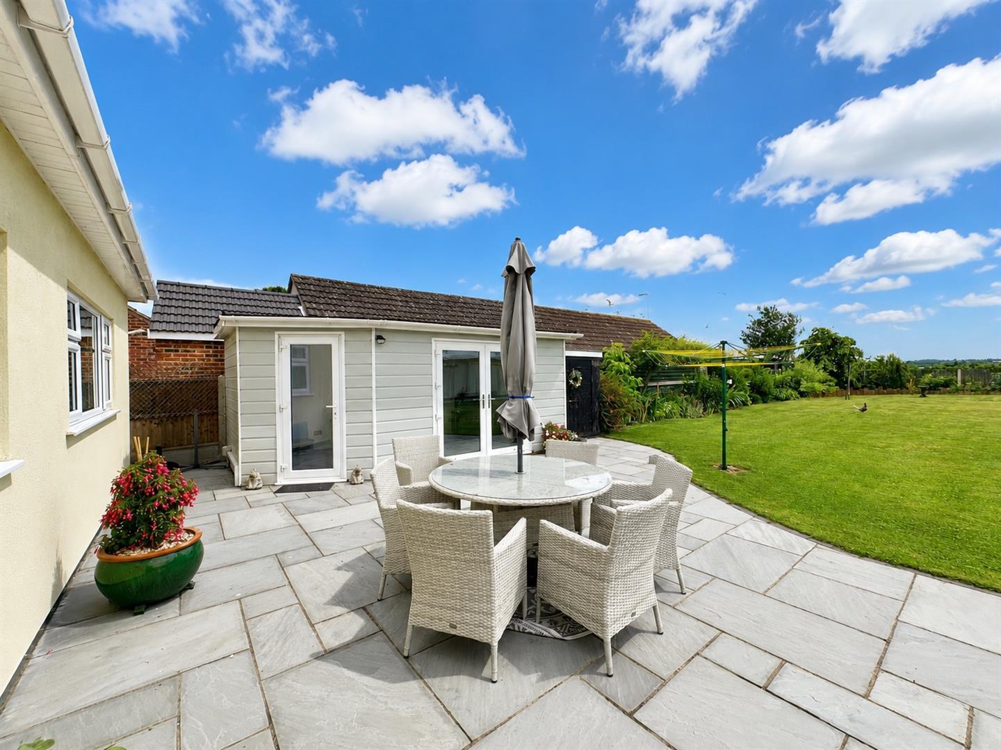 Property Image 039fadce-2d1c-46ec-90ed-16869ffd20f0