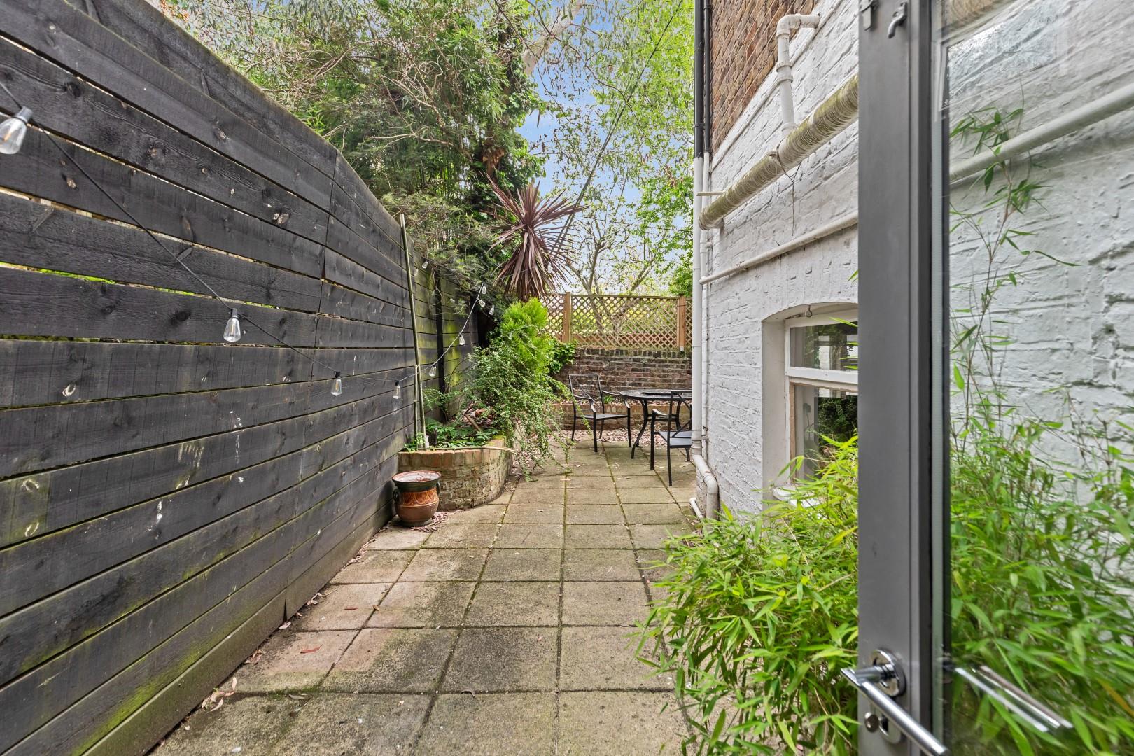 Property Image 03a5c596-c8c1-45d2-982e-a3adb98b7307