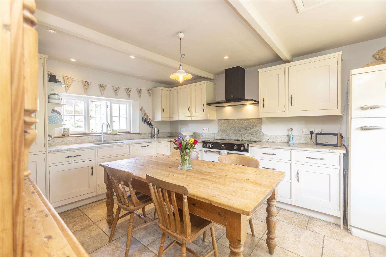 Property Image 03ac8764-e5b4-4401-8c02-c85eb3f6b289