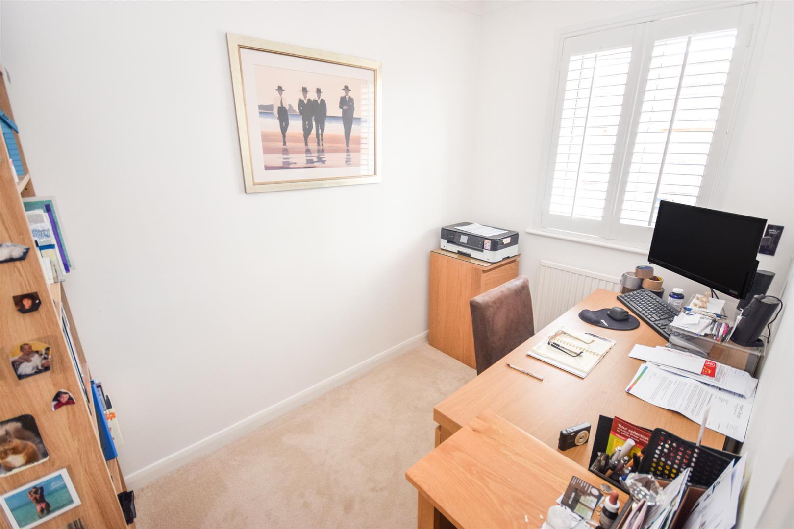 Property Image 03bb830c-d3df-4c3f-abec-6229de25747c