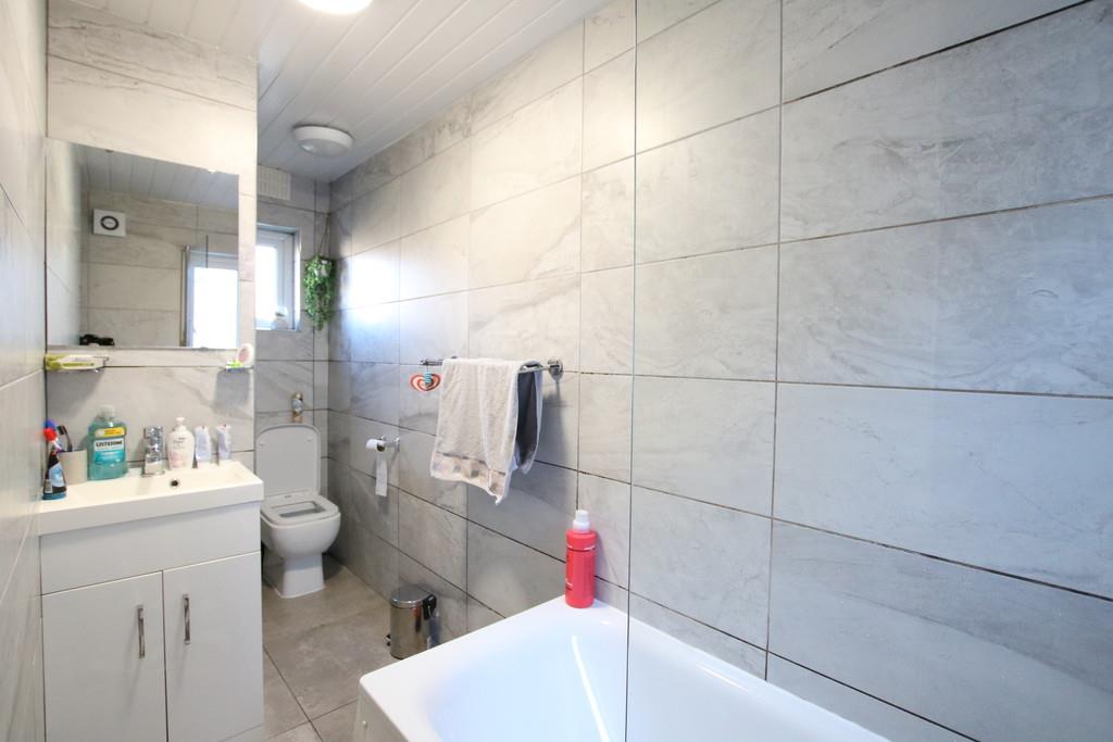 Property Image 03d108c7-3f5c-4a24-99b7-6913535c290e