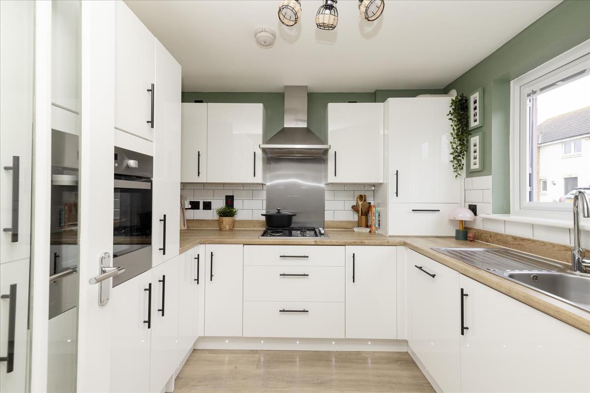 Property Image 03d5e572-15ca-4a8d-92bb-2e03a443e2ea