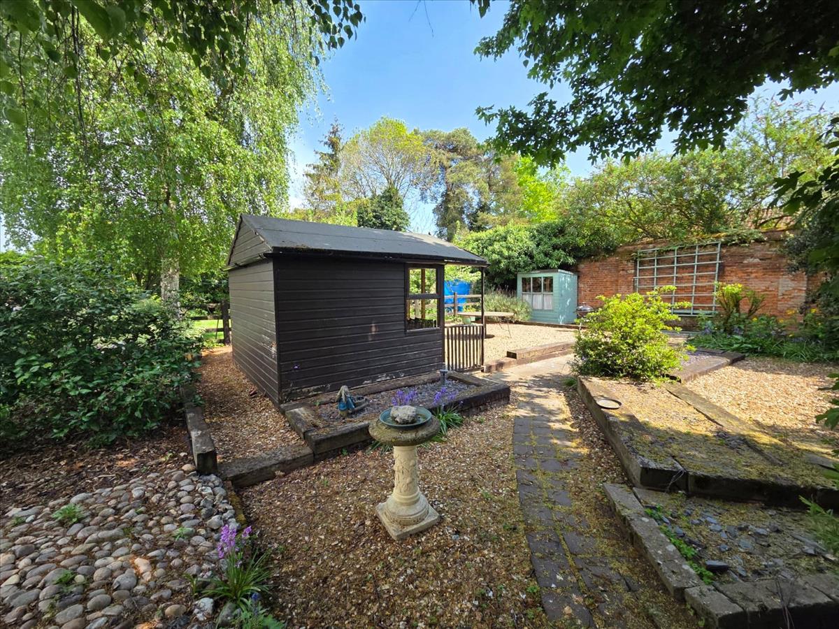 Property Image 03e1703f-caa7-416d-b1b6-0e3df1015b39