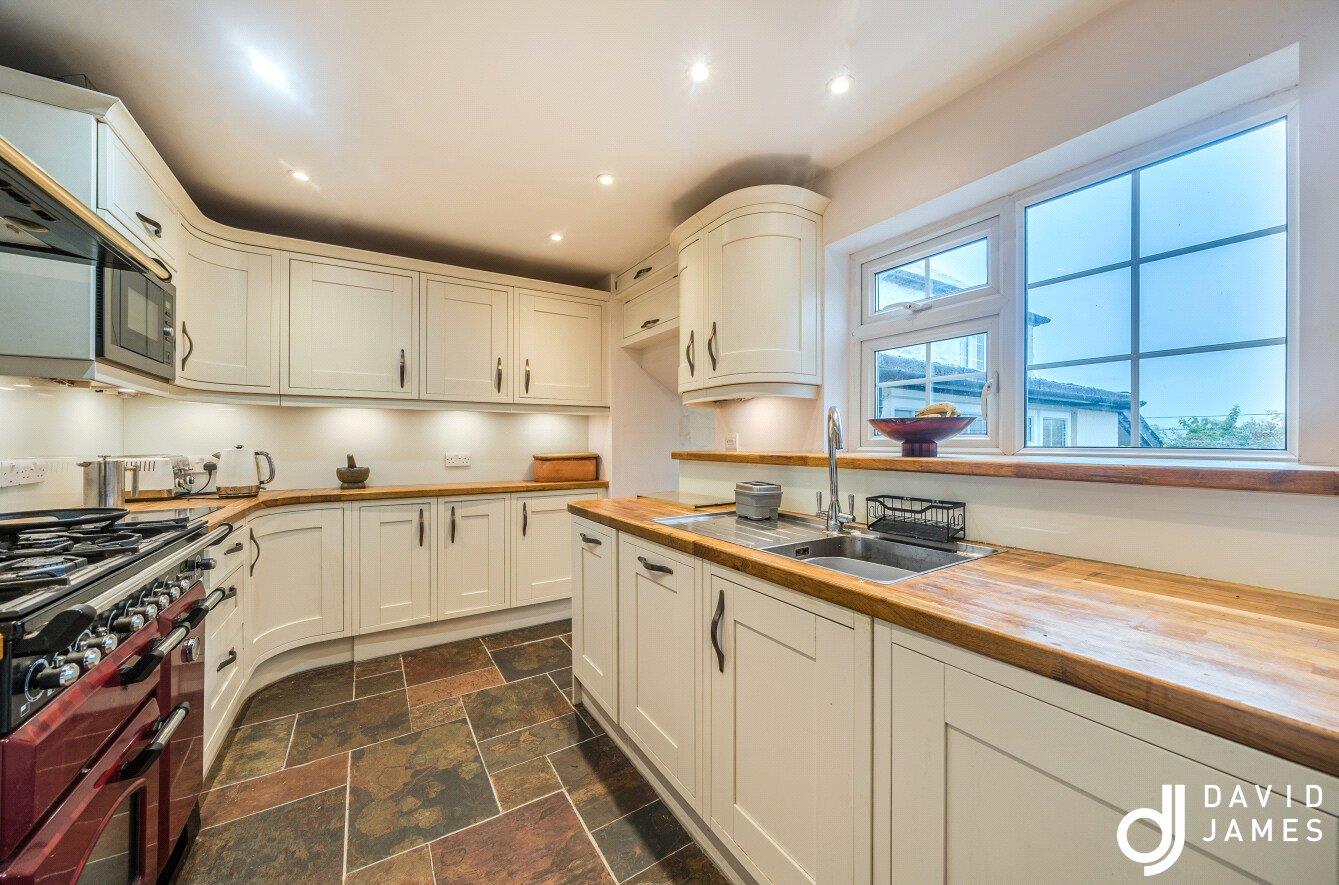 Property Image 03e69cc0-ac41-4f50-bdbb-7af0c831a170