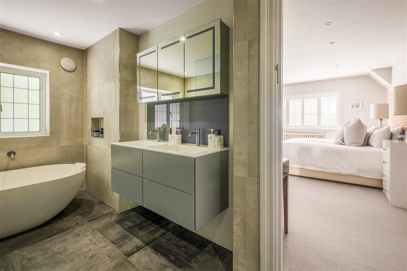 Property Image 03f64068-8a0e-4536-ba6a-8e54237975b7