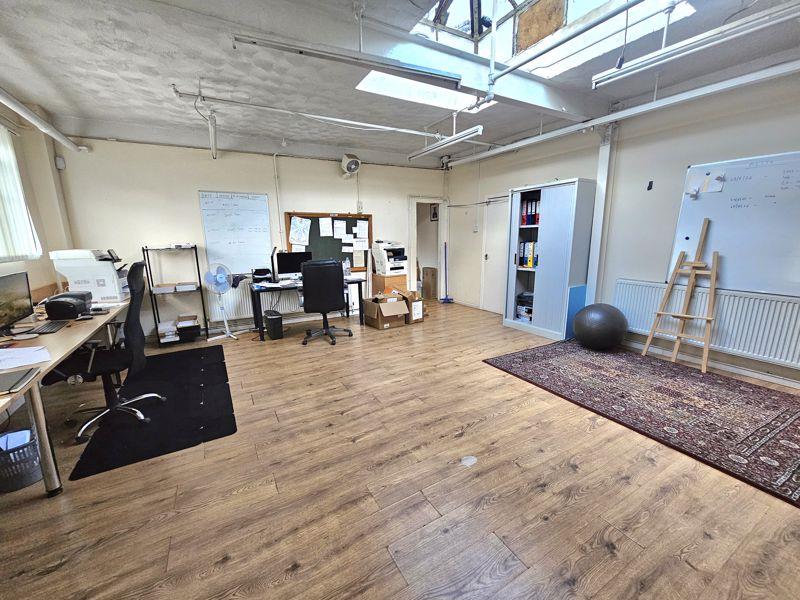 Property Image 03f74415-ad66-4008-84e2-92ea103761c4