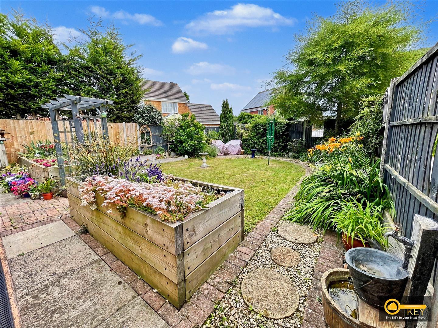 Property Image 04034739-2af9-4ec8-8e86-88492ad9d447