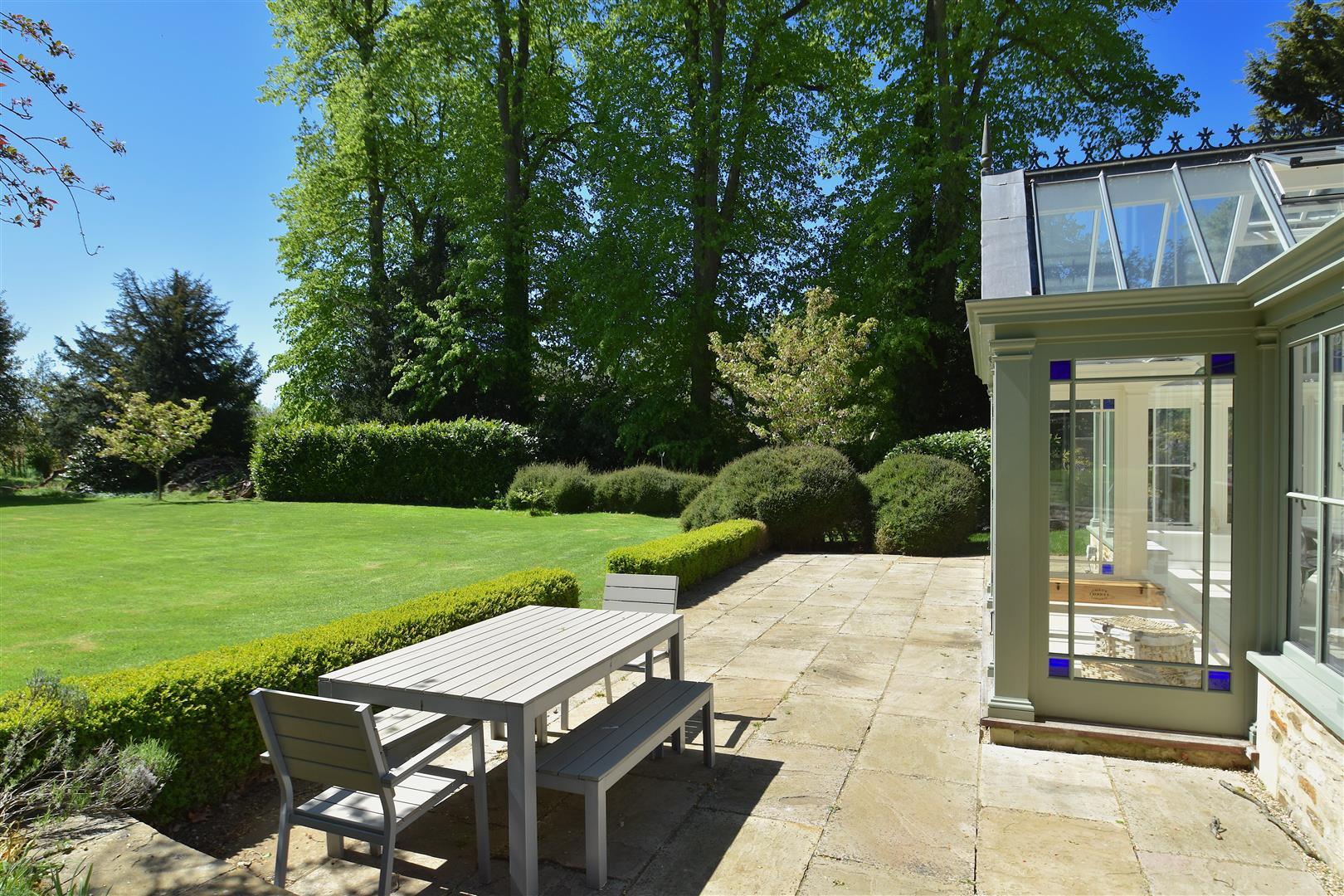 Property Image 04049535-d326-49d3-8103-b02ac2d17418