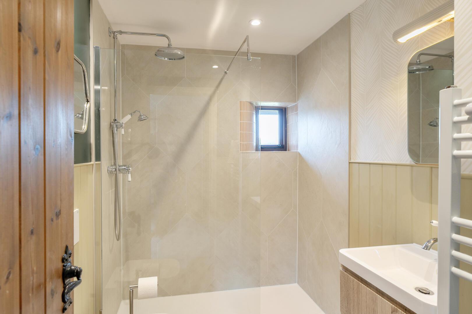 Property Image 0412f146-81ec-45ce-8861-0d24c6b1e8e9