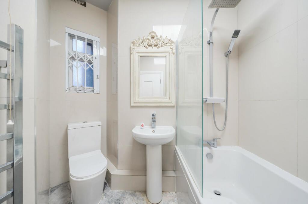 Property Image 04276b54-ce0a-452f-9e62-8c2b19d03f17