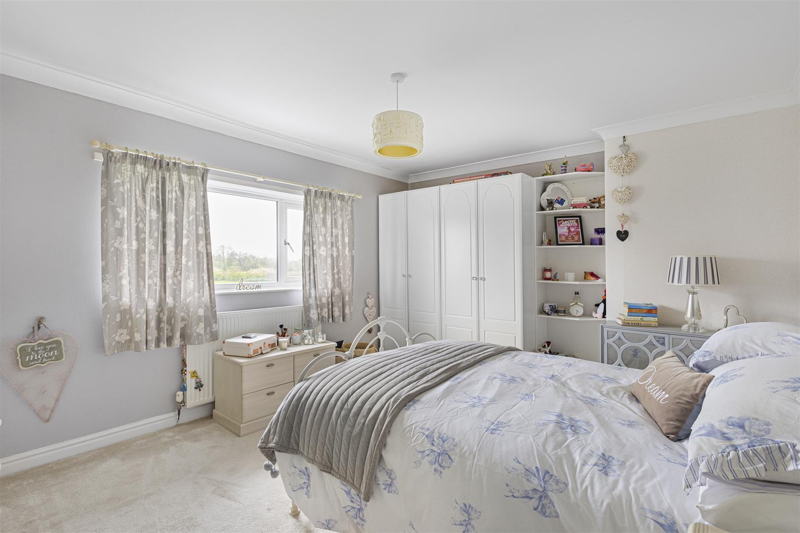 Property Image 043101c0-b28a-42b6-be30-e1eef3b2f77f