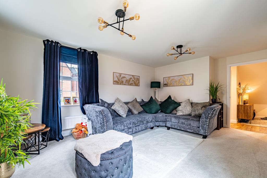 Property Image 043965aa-b4a5-41c6-88be-571302e7ad15