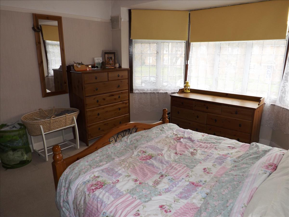 Property Image 043bf797-30e5-4402-80f8-b883560bc6f3