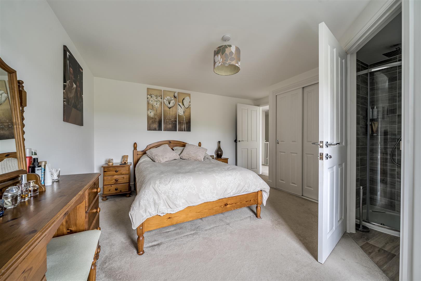Property Image 043f70c3-829e-487b-8486-b489ed8379f1