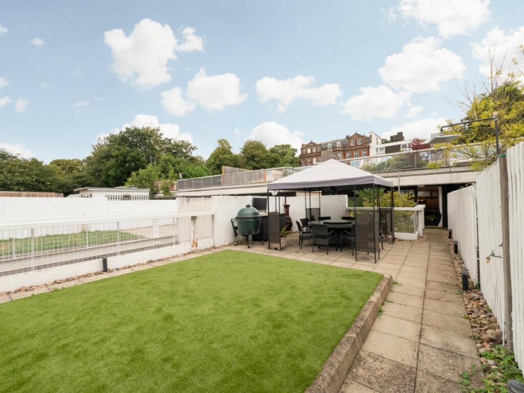 Property Image 04433ea0-090f-4ee5-a881-a3a358025362