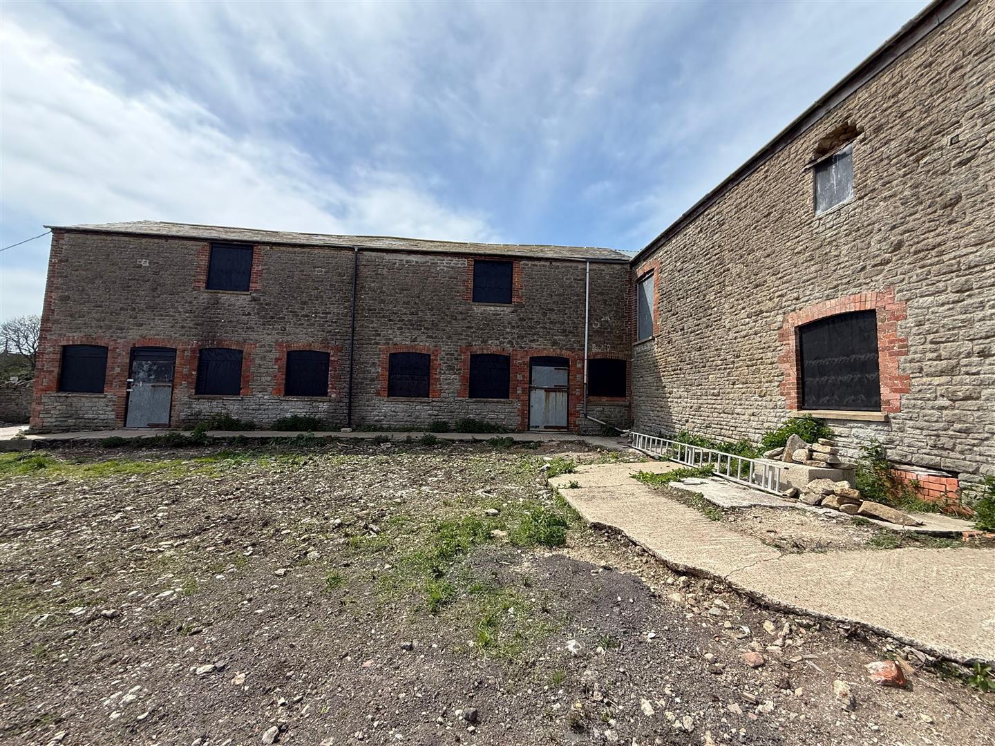 Property Image 04538293-0501-49f4-bb86-5a2846b03572