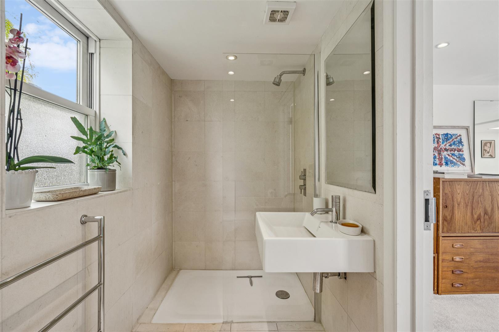 Property Image 04562aeb-31fb-403a-880c-3735ee24f82a