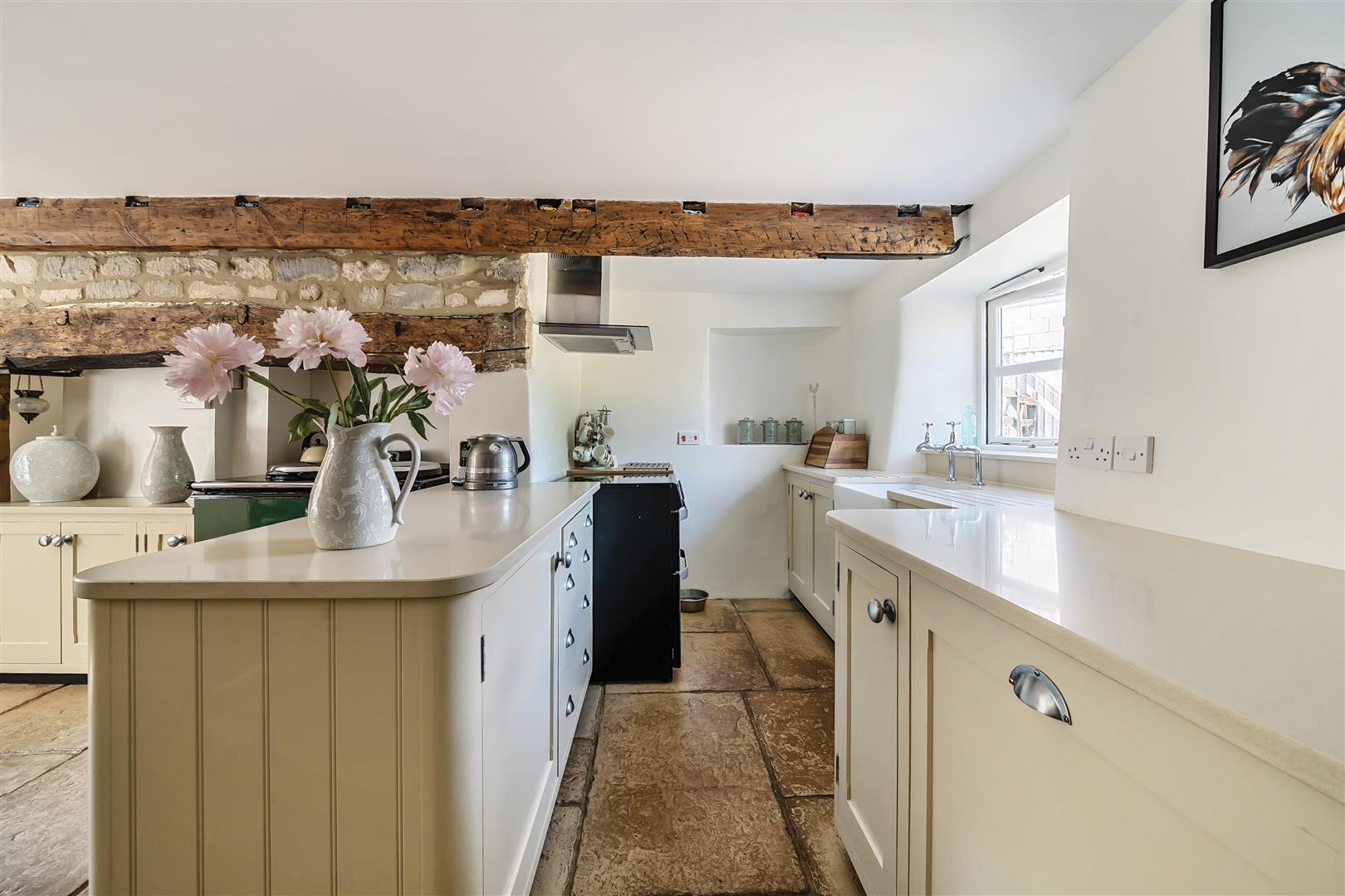 Property Image 0457c86c-fc14-4ee2-8e13-11a2ec43adfc