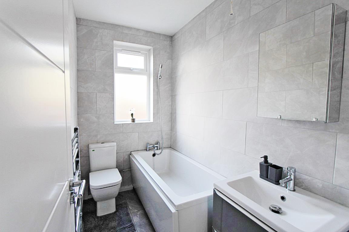 Property Image 045e0192-fb40-4c44-bd73-8ceb3ea1fc9b