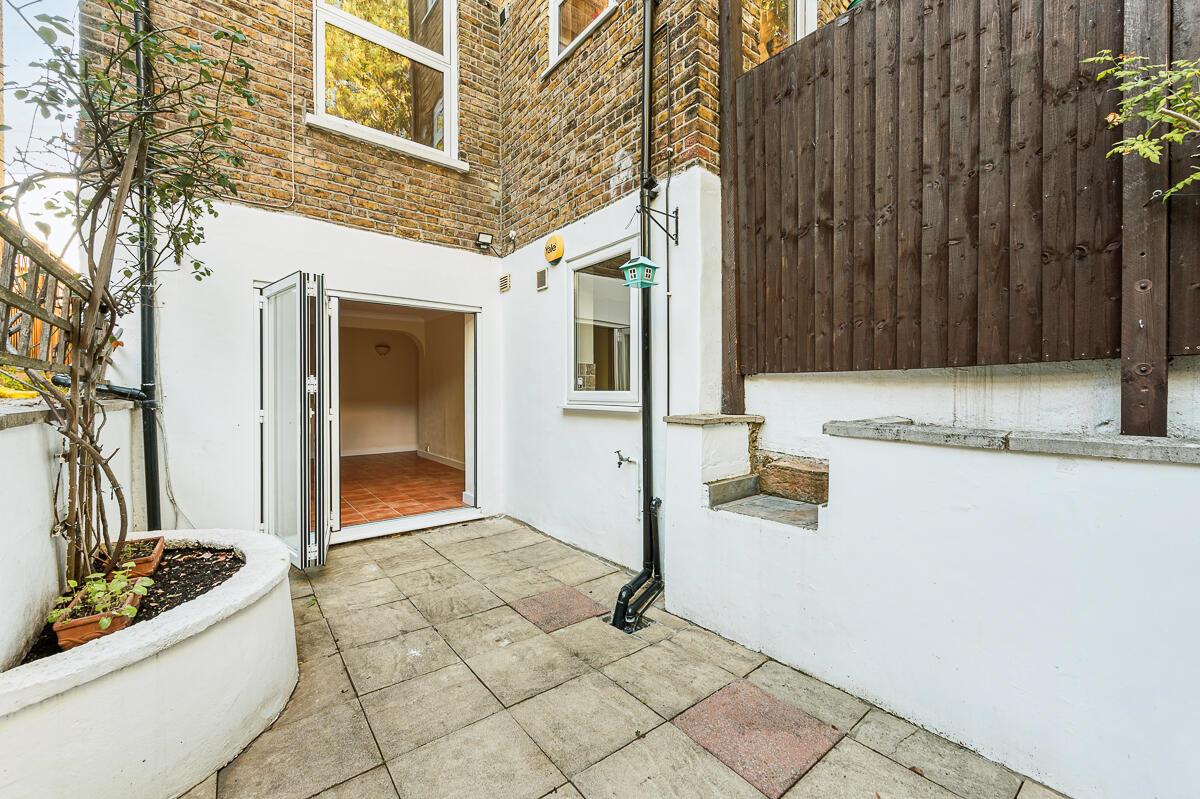 Property Image 0462665b-6427-42c4-846e-a629f6dfbf09