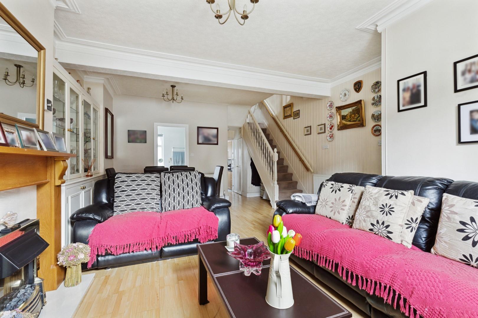 Property Image 046aee4d-426b-4fbf-a5e2-e16c1e42193e