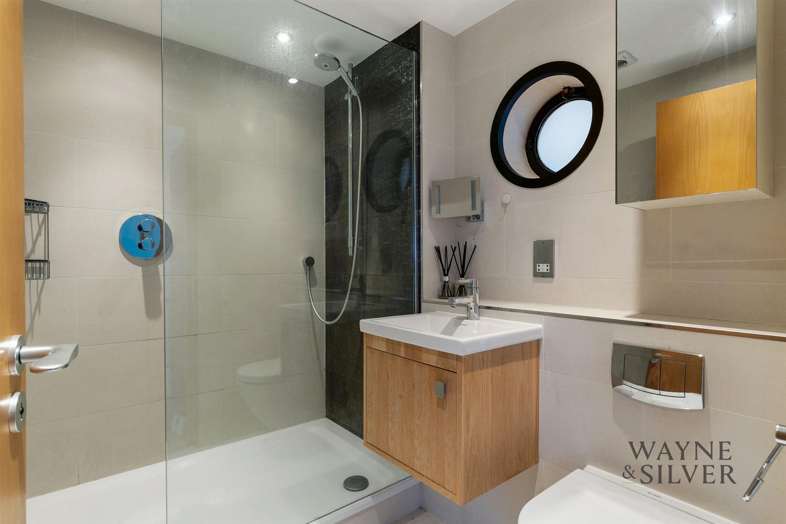Property Image 046b0bc2-8cef-4003-b8b2-73fa4390d381