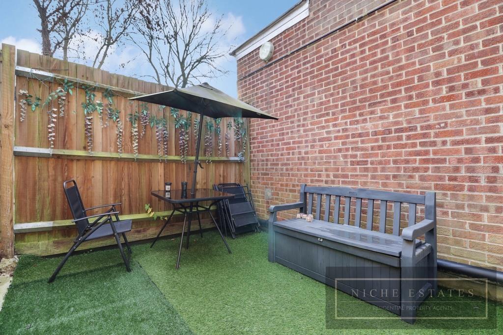 Property Image 046bbe7a-bb24-4124-a52a-3a7627193e4b