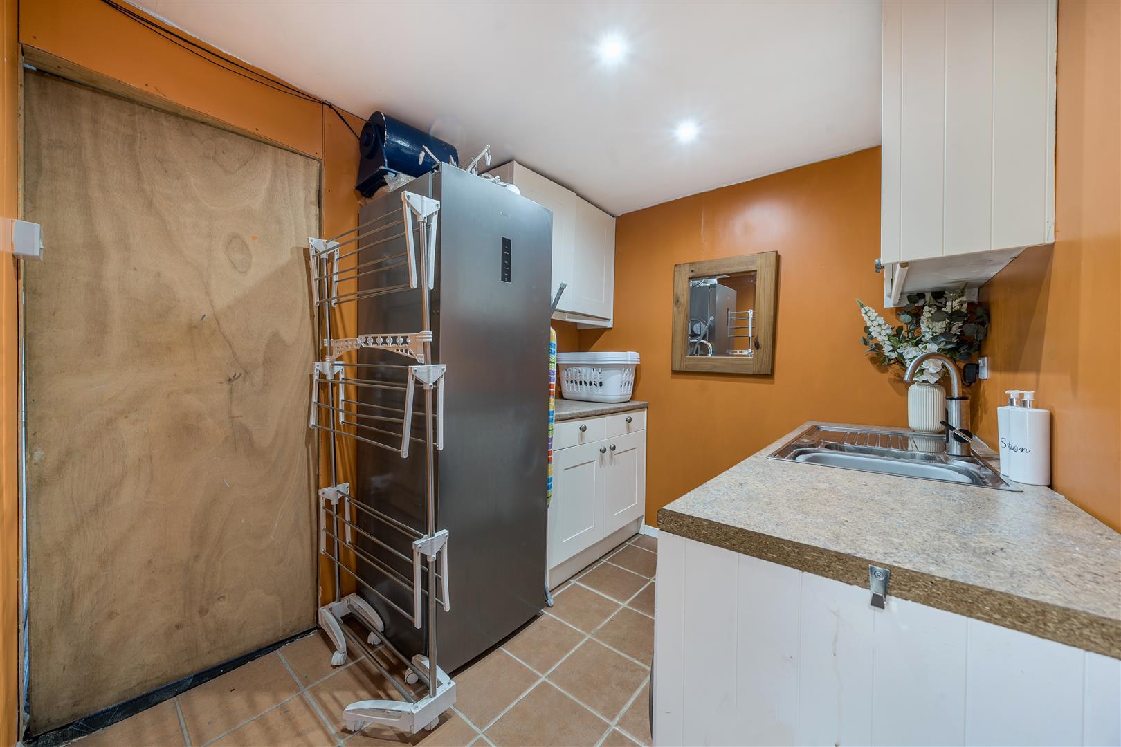 Property Image 04718e5f-6f90-4fc8-b74d-aeb54ee8448b